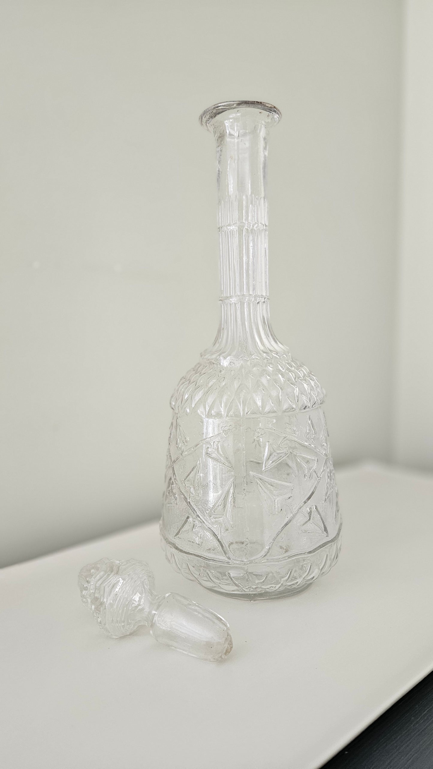 Glass carafe