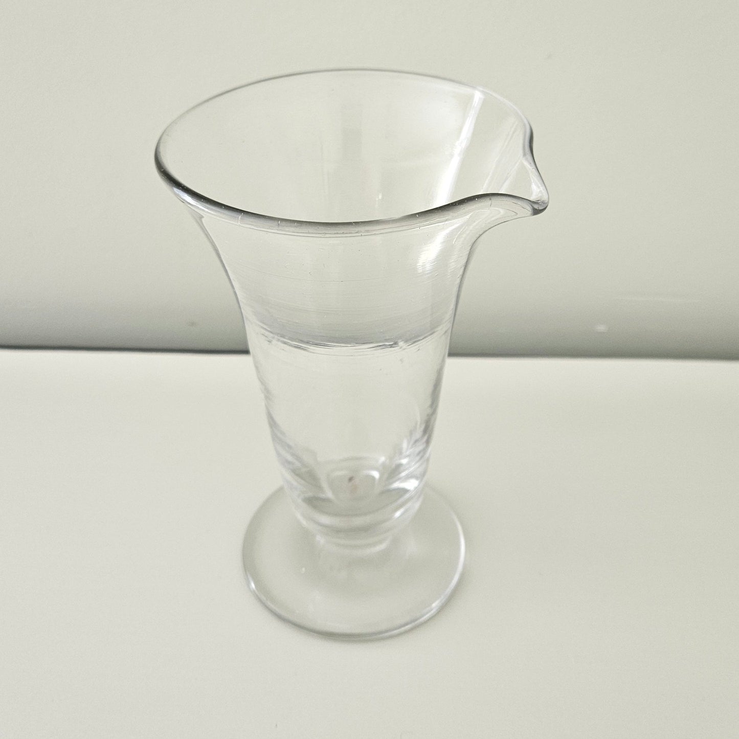 Glazen schenkglas