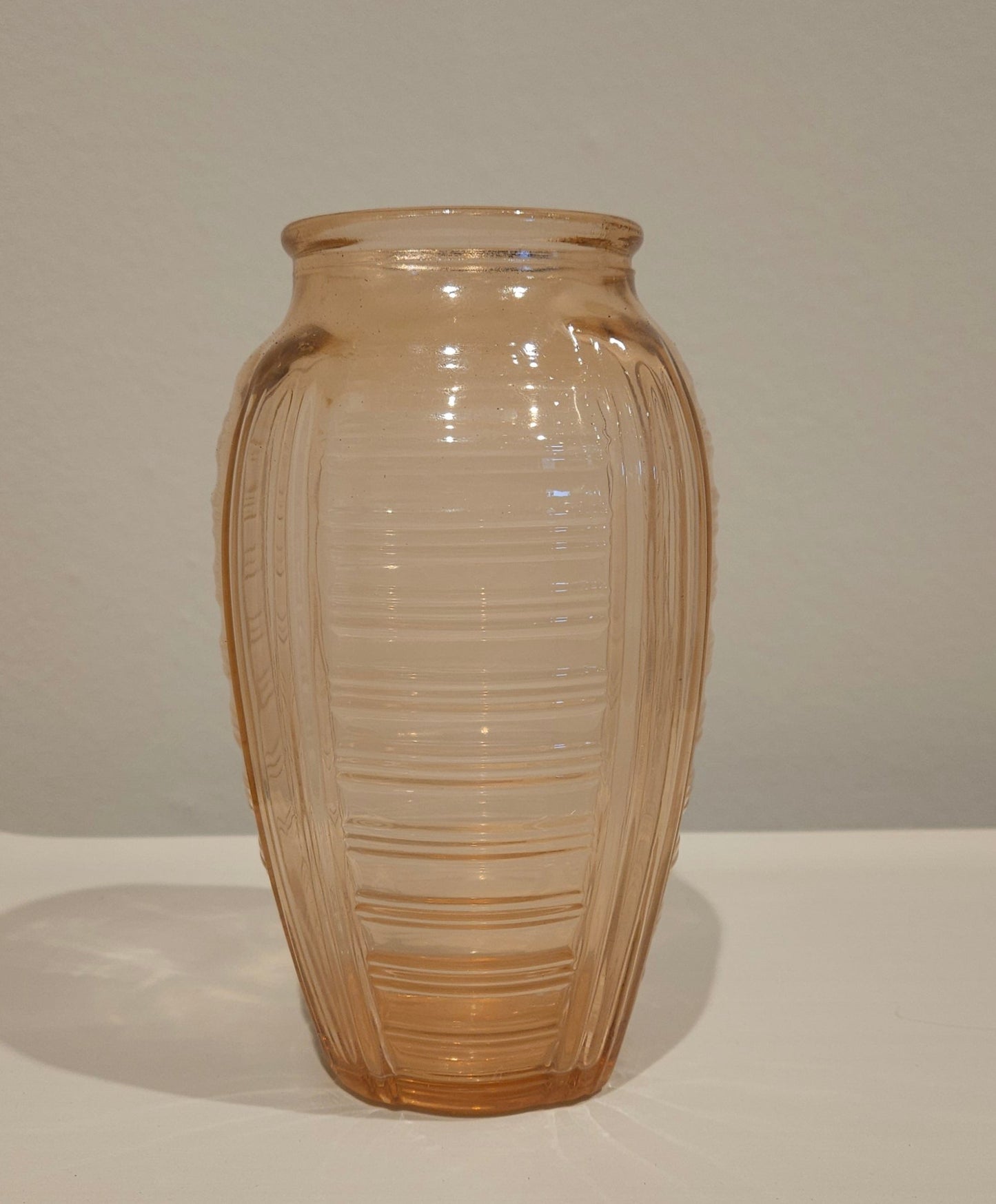 Zalm roze Art-Deco vaasje