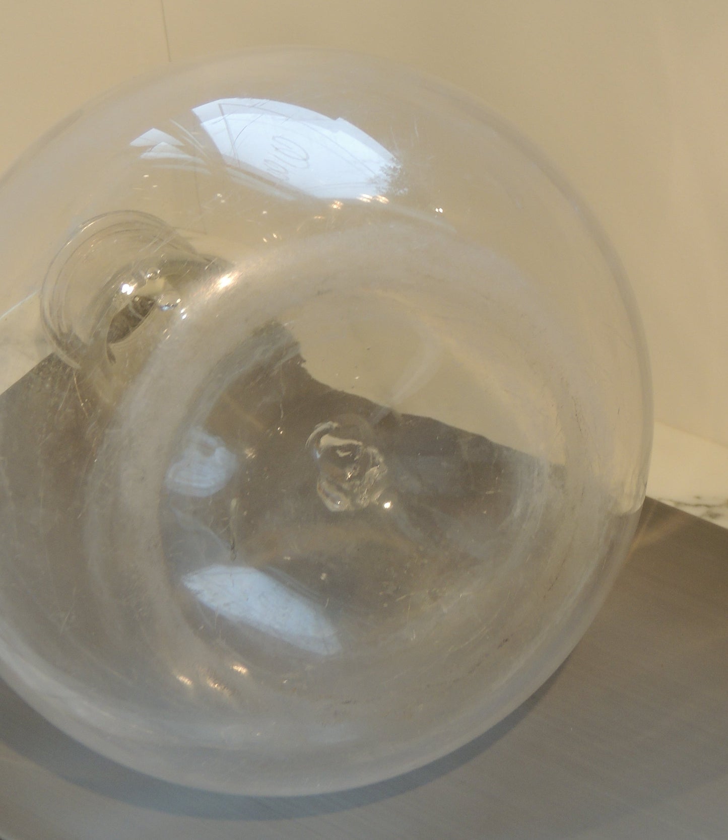Glass carafe